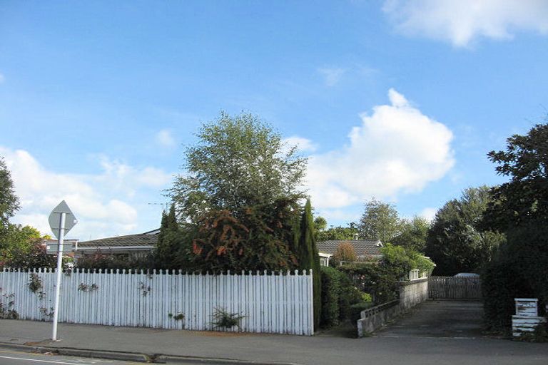 Photo of property in 1/253 Waimairi Road, Ilam, Christchurch, 8041