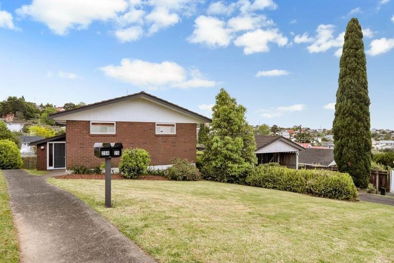 Photo of property in 20 Trias Road, Totara Vale, Auckland, 0629