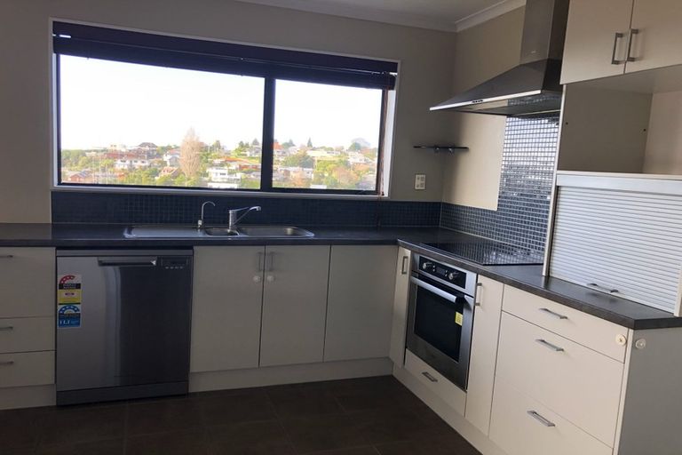 Photo of property in 66a Hinewa Road, Otumoetai, Tauranga, 3110