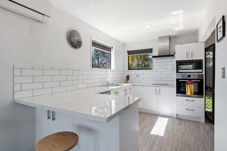 Photo of property in 1/64 Manurere Street, Hei Hei, Christchurch, 8042