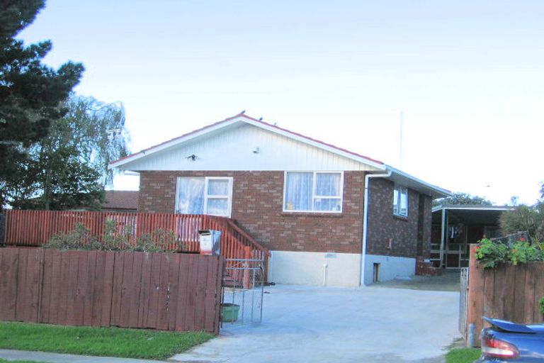 Photo of property in 32 Zelda Avenue, Clover Park, Auckland, 2023
