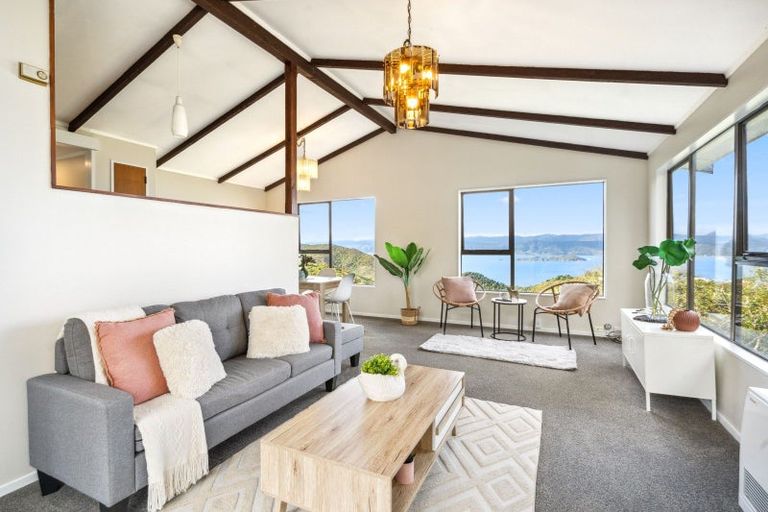 Photo of property in 20 Gurkha Crescent, Khandallah, Wellington, 6035