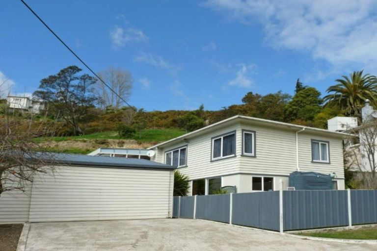 Photo of property in 129 Emano Street, Toi Toi, Nelson, 7010