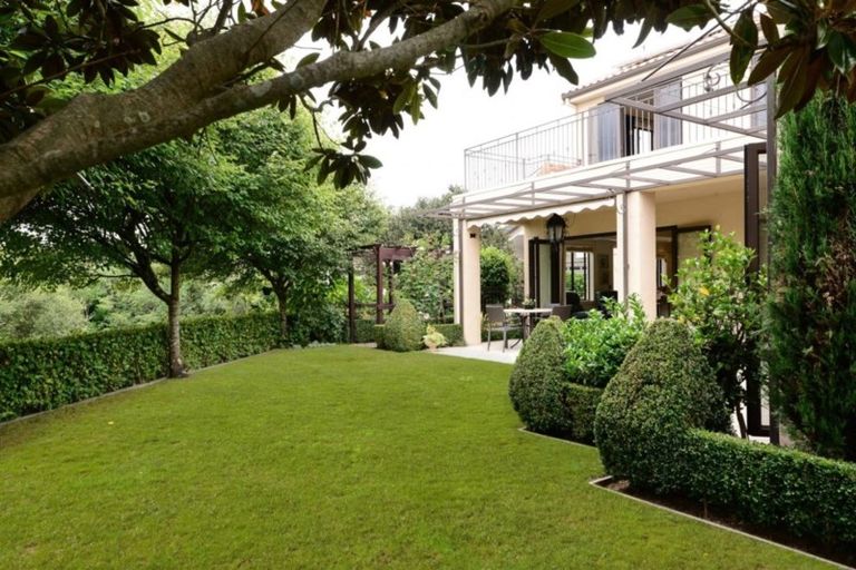 Photo of property in 35 The Esplanade, Huntington, Hamilton, 3210