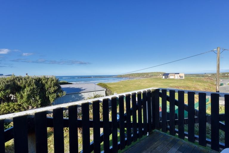 Photo of property in 529 Waikawa-curio Bay Road, Curio Bay, Tokanui, 9884