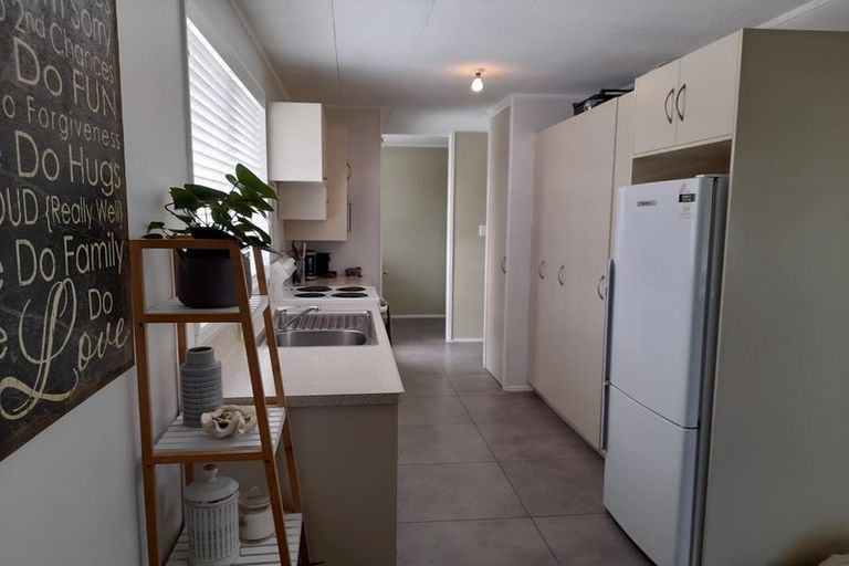 Photo of property in 22 Seaway Road, Clarks Beach, 2122