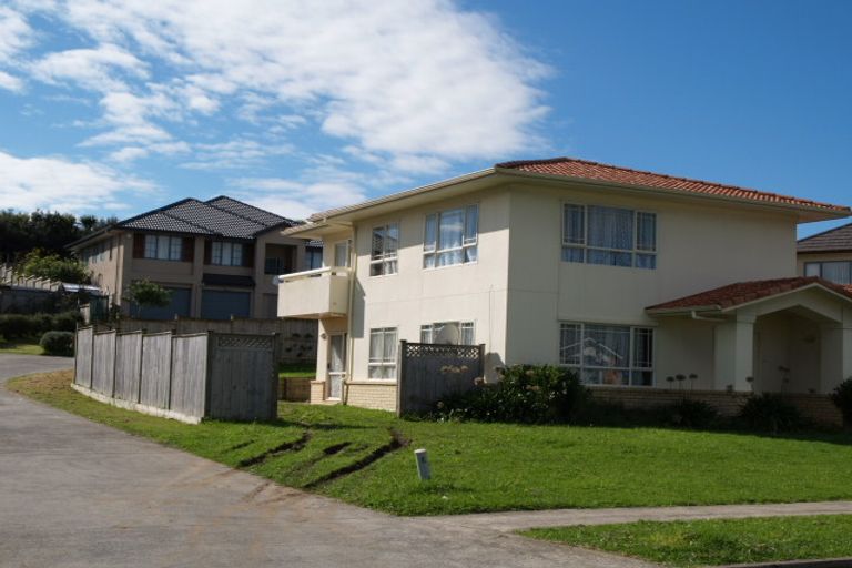 Photo of property in 33 Stellamaris Way, Northpark, Auckland, 2013
