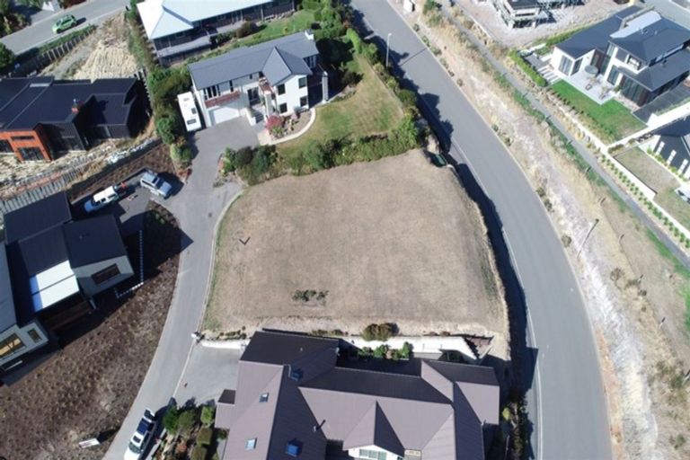 Photo of property in 4 Bluewater View, Mount Pleasant, Christchurch, 8081