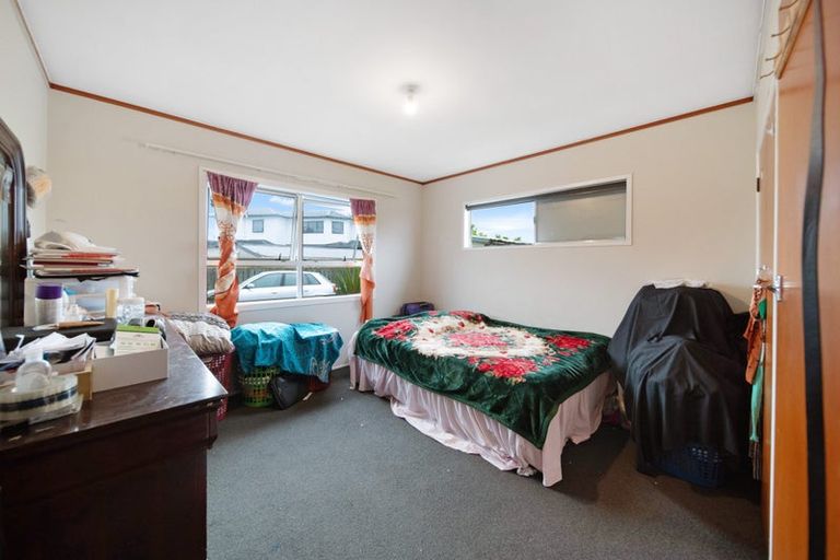 Photo of property in 32 Idlewild Avenue, Mangere, Auckland, 2022