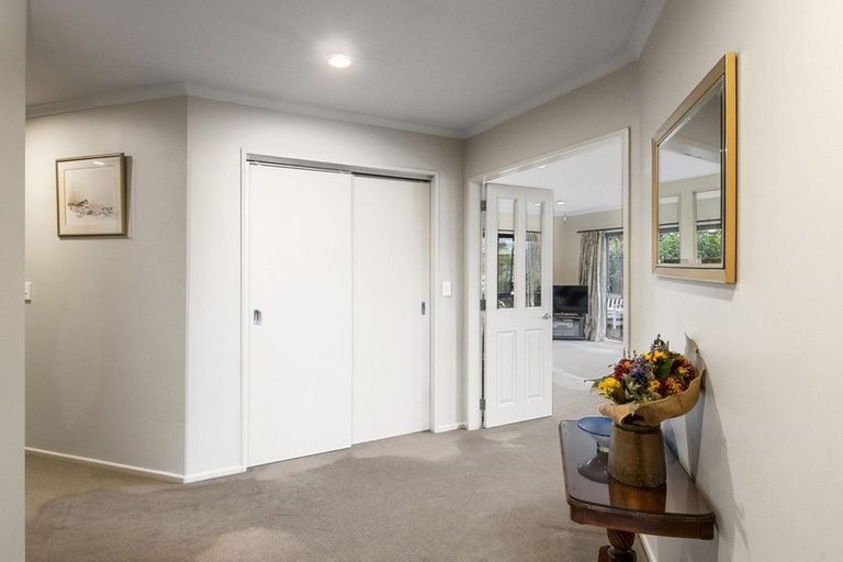 Photo of property in 162 Guildford Drive, Paraparaumu Beach, Paraparaumu, 5032