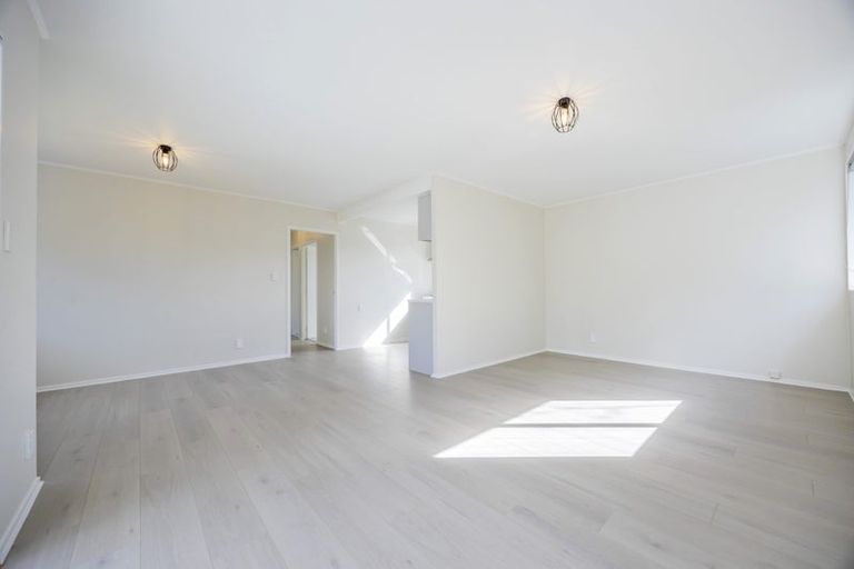 Photo of property in 1/50 Borich Road, Sunnyvale, Auckland, 0612