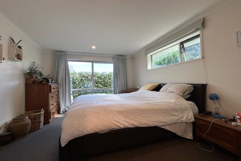 Photo of property in 24 Laly Haddon Place, Matakana, 0985