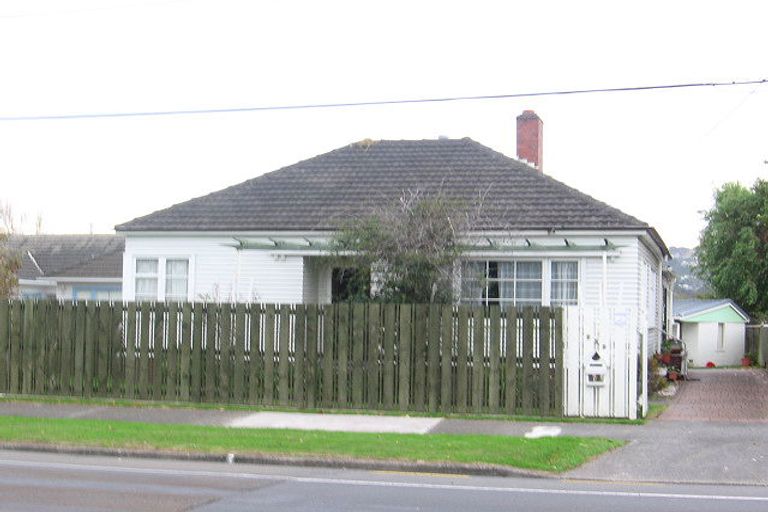 Photo of property in 369 Waiwhetu Road, Fairfield, Lower Hutt, 5011