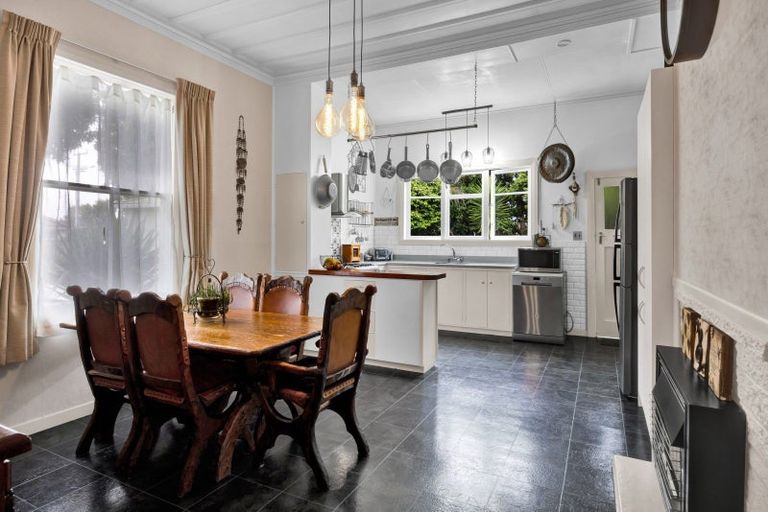 Photo of property in 54 King Street, Opunake, 4616