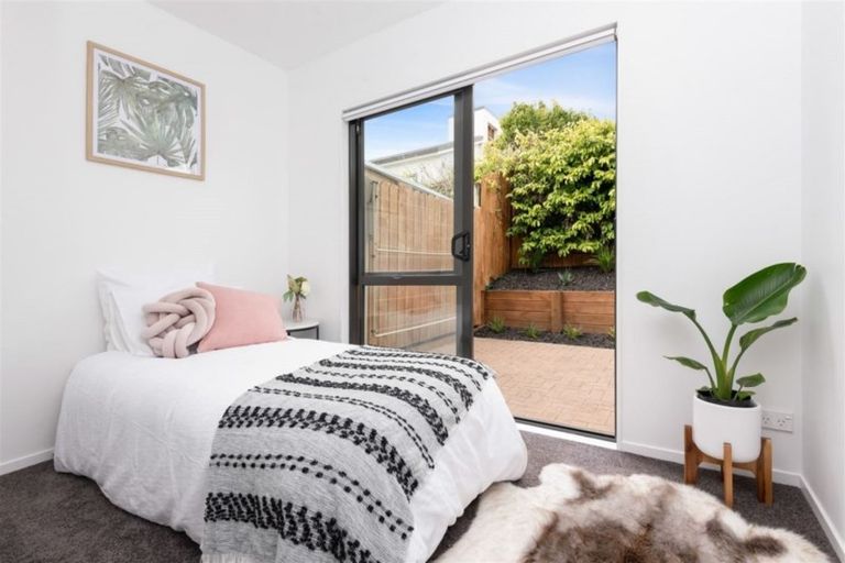 Photo of property in 14 Nagle Place, Golflands, Auckland, 2013