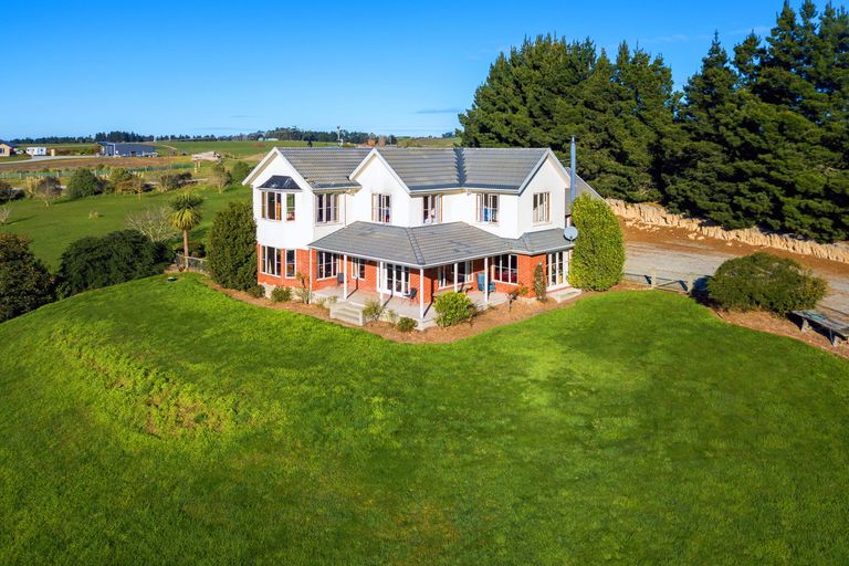 Photo of property in 1154 Rolling Ridges Road, Levels Valley, Timaru, 7975