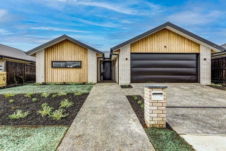 Photo of property in 16 Harp Street, Morrinsville, 3300