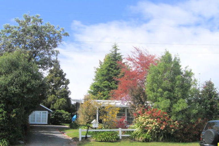 Photo of property in 1 Battersea Place, Richmond Heights, Taupo, 3330