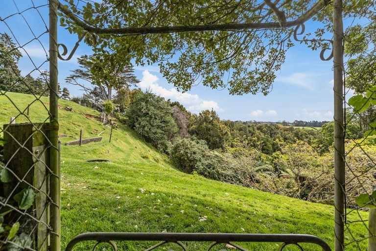 Photo of property in 506 Frankley Road, Hurworth, New Plymouth, 4371