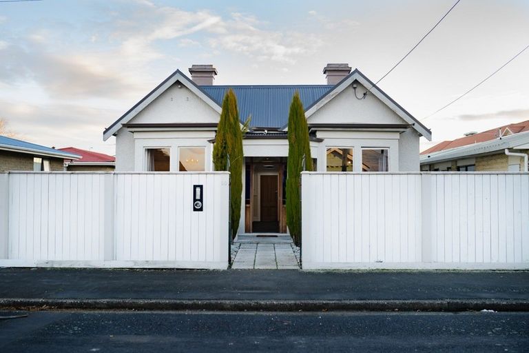 Photo of property in 10 Grove Street, Saint Kilda, Dunedin, 9012