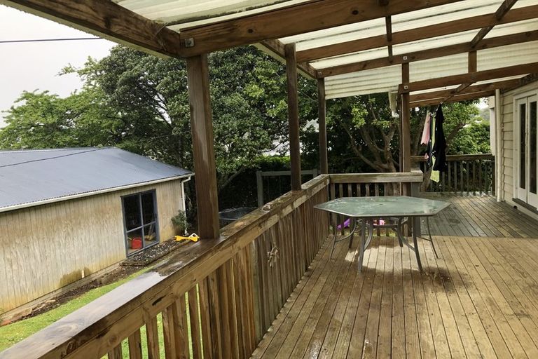 Photo of property in 12 Meldrum Street, Te Kamo, Whangarei, 0112