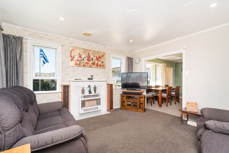 Photo of property in 18 Belvedere Crescent, Takaro, Palmerston North, 4412