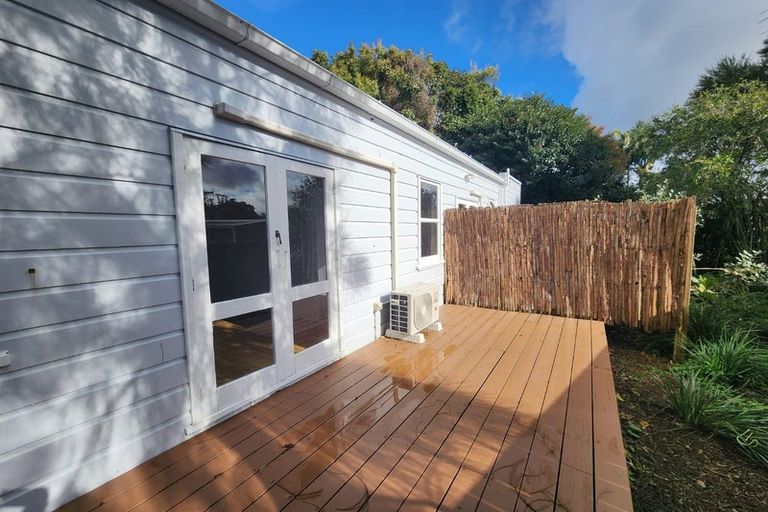 Photo of property in 554c Swanson Road, Ranui, Auckland, 0612