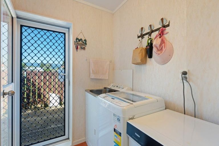 Photo of property in 6b Alexander Place, Otaki, 5512