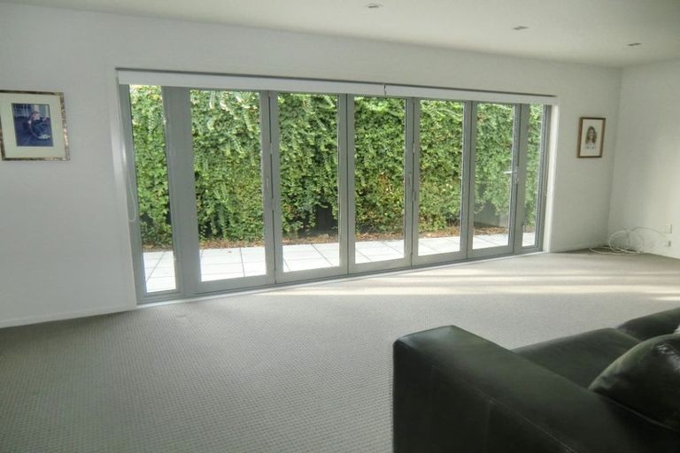 Photo of property in 2/106 Leinster Road, Merivale, Christchurch, 8014