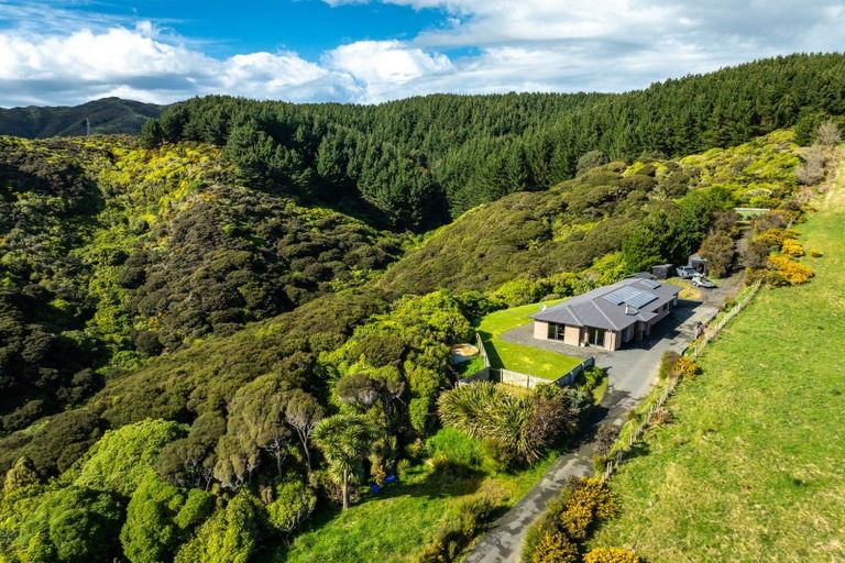 Photo of property in 759 Takarau Gorge Road, Makara, Wellington, 6972