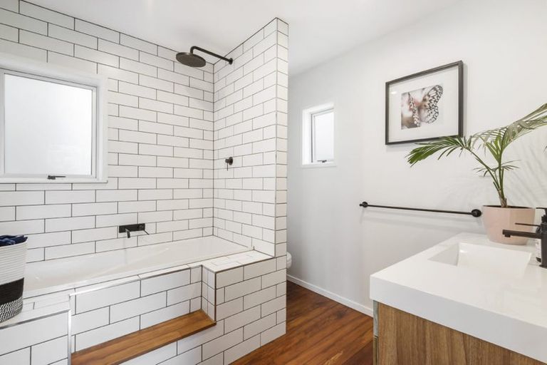 Photo of property in 8 Willow Avenue, Birkenhead, Auckland, 0626