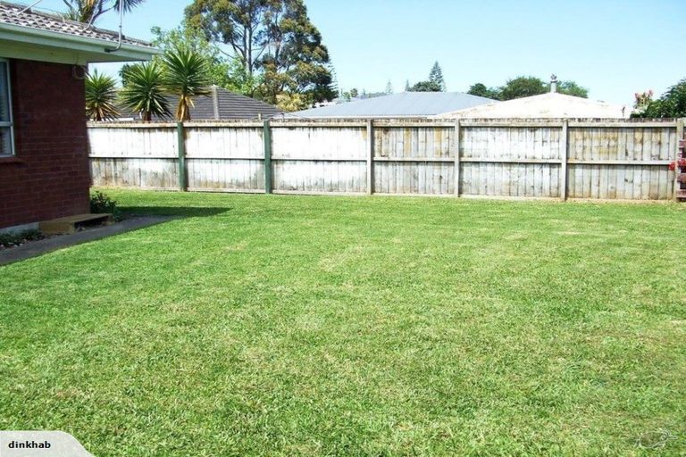 Photo of property in 2/34 Blacklock Avenue, Henderson, Auckland, 0612