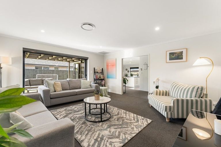 Photo of property in 29 Leet Crescent, Papamoa Beach, Papamoa, 3118