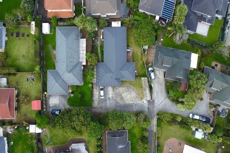 Photo of property in 1/50 Orangewood Drive, Northpark, Auckland, 2013