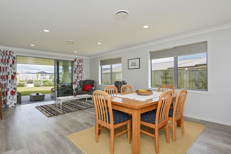 Photo of property in 27 Mortlake Heights, Pyes Pa, Tauranga, 3112