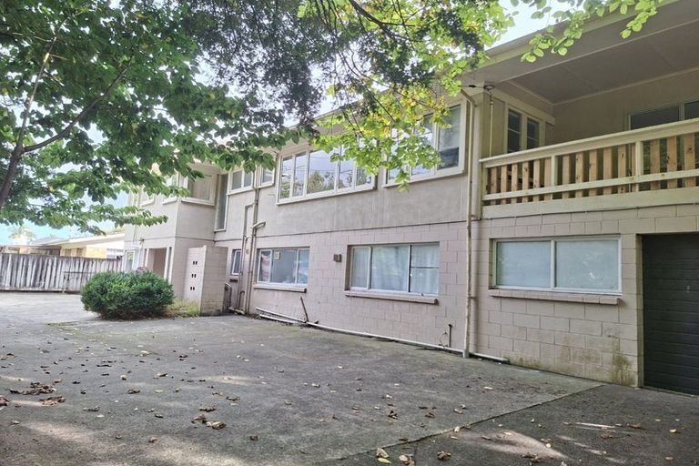 Photo of property in 280 Great South Road, Papakura, 2110