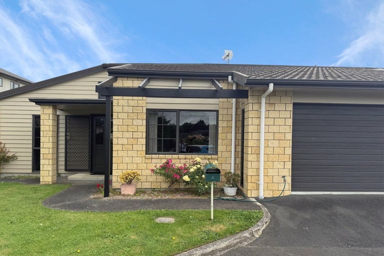 Photo of property in Bramley Gardens, 4/3 Turnbury Court, Rototuna, Hamilton, 3210