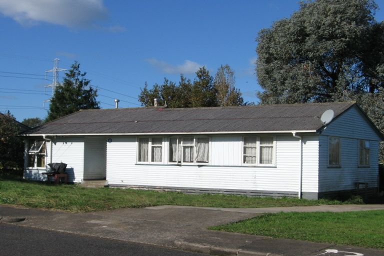 Photo of property in 61 Cooper Crescent, Otara, Auckland, 2023