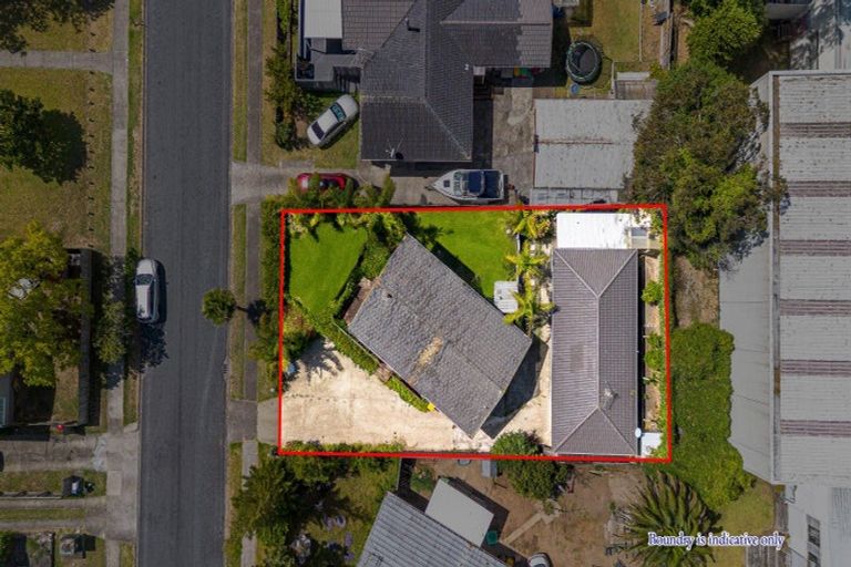 Photo of property in 36 Reelick Avenue, Pakuranga Heights, Auckland, 2010