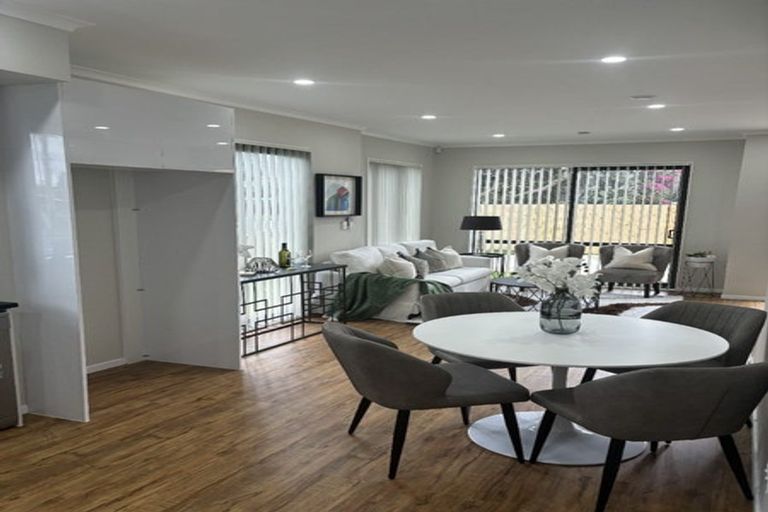 Photo of property in 69 Clevedon Road, Papakura, 2110