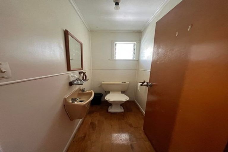 Photo of property in 135 Moore Street, Hillcrest, Auckland, 0627