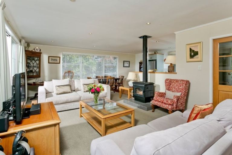 Photo of property in 24 Long Bay Drive, Torbay, Auckland, 0630