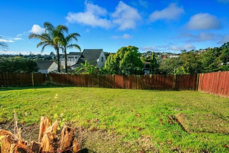 Photo of property in 137 Oaktree Avenue, Browns Bay, Auckland, 0630