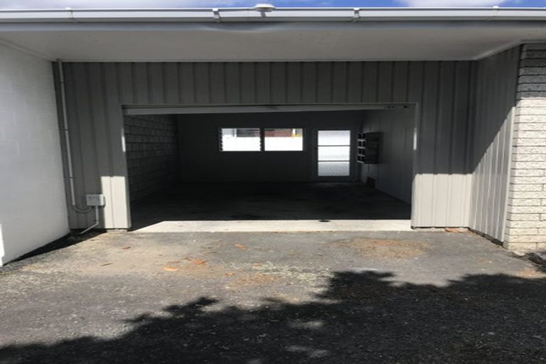 Photo of property in 2/4 Glasgow Street, St Andrews, Hamilton, 3200