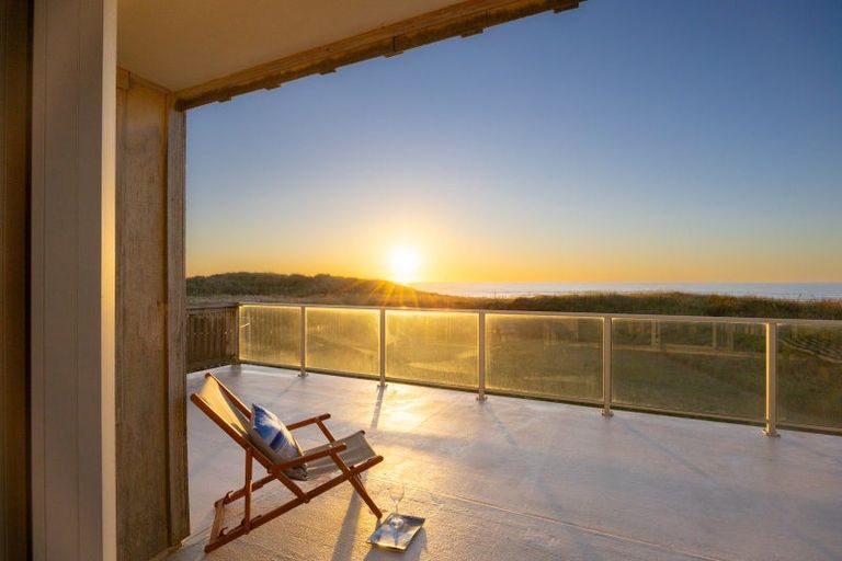 Photo of property in 22a Marine Parade South, Foxton Beach, Foxton, 4815