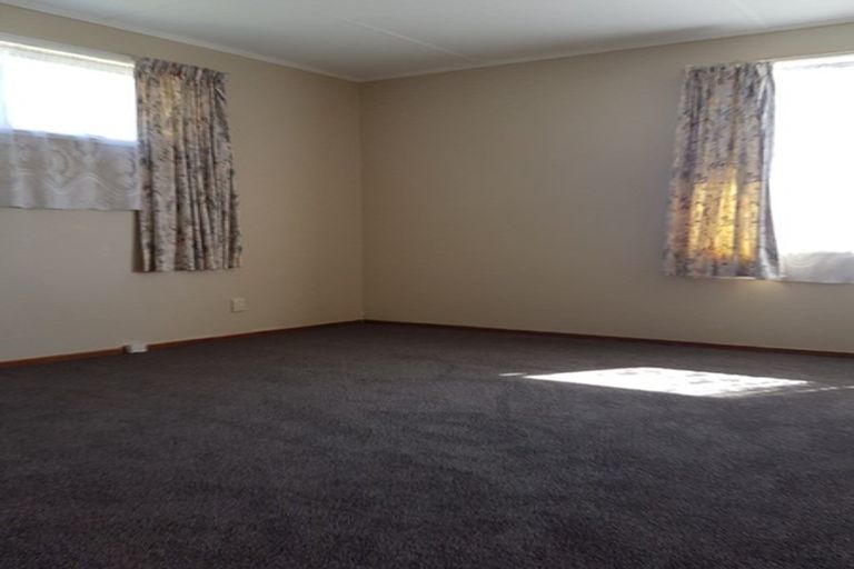 Photo of property in 121 Jamaica Drive, Grenada North, Wellington, 5028