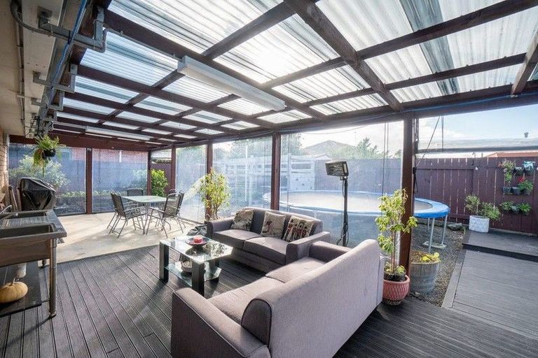 Photo of property in 155 Schnell Drive, Kelvin Grove, Palmerston North, 4414