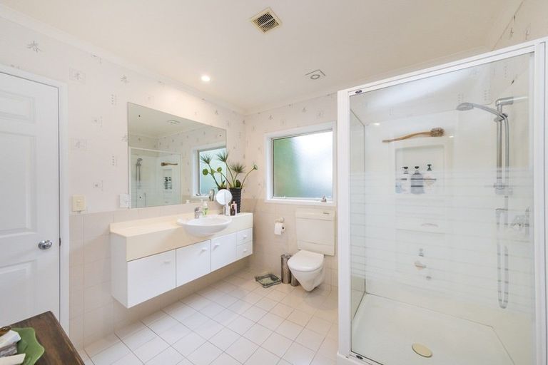 Photo of property in 28 Union Street, Hokowhitu, Palmerston North, 4410
