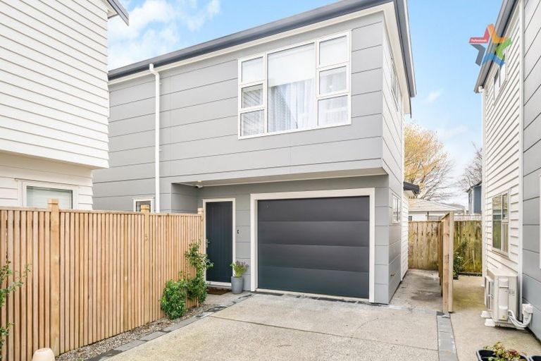 Photo of property in 11c Molesworth Street, Taita, Lower Hutt, 5011