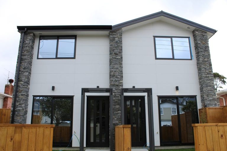 Photo of property in 7/83 Vodanovich Road, Te Atatu South, Auckland, 0610